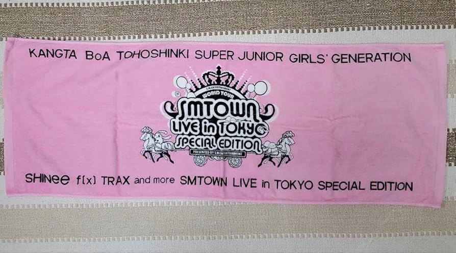 SMTOWN LIVE WORLD TOUR in TOKYO スポーツタオル SMTOWN LIVE WORLD TOUR in TOKYO スポーツタオル